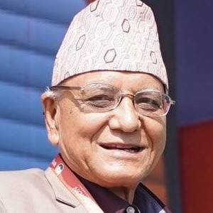 प्रा. जीवेन्द्रदेव गिरी
