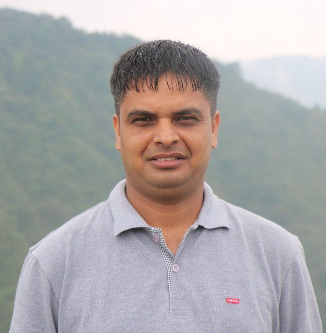 वसन्त आचार्य