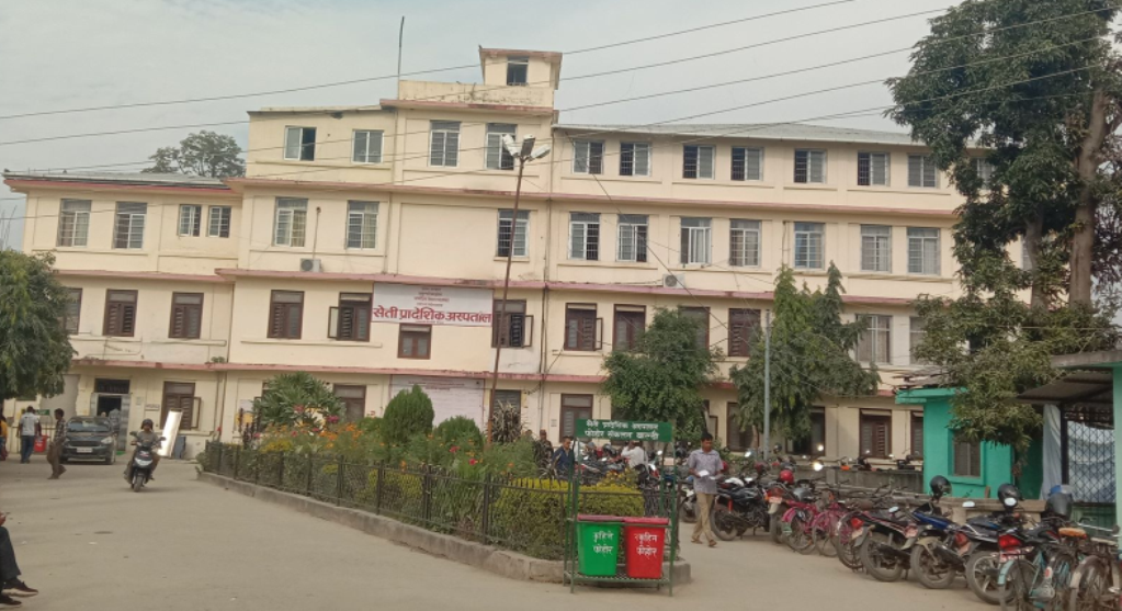 कोरोना आशंकामा १ युवक सेती अस्पताल भर्ना