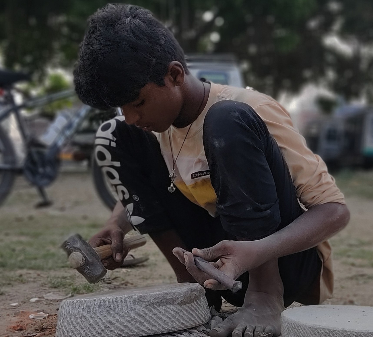 ‘मिक्सचर छ भनेर किन्न मान्दैनन्, पहिले जस्तो जाँतो र सिलौटो बिक्दैन’