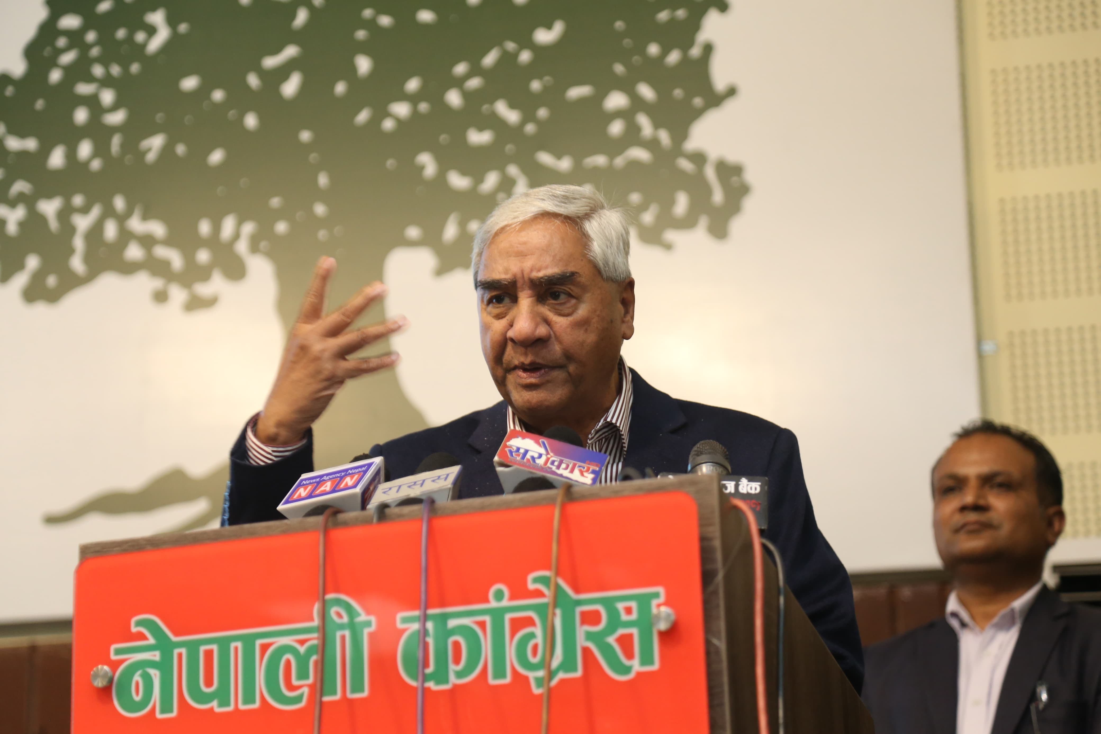 गभर्नर नियुक्तिमा देउवाले भनेको राष्ट्र बैंकभित्रको समस्या के हो ? 
