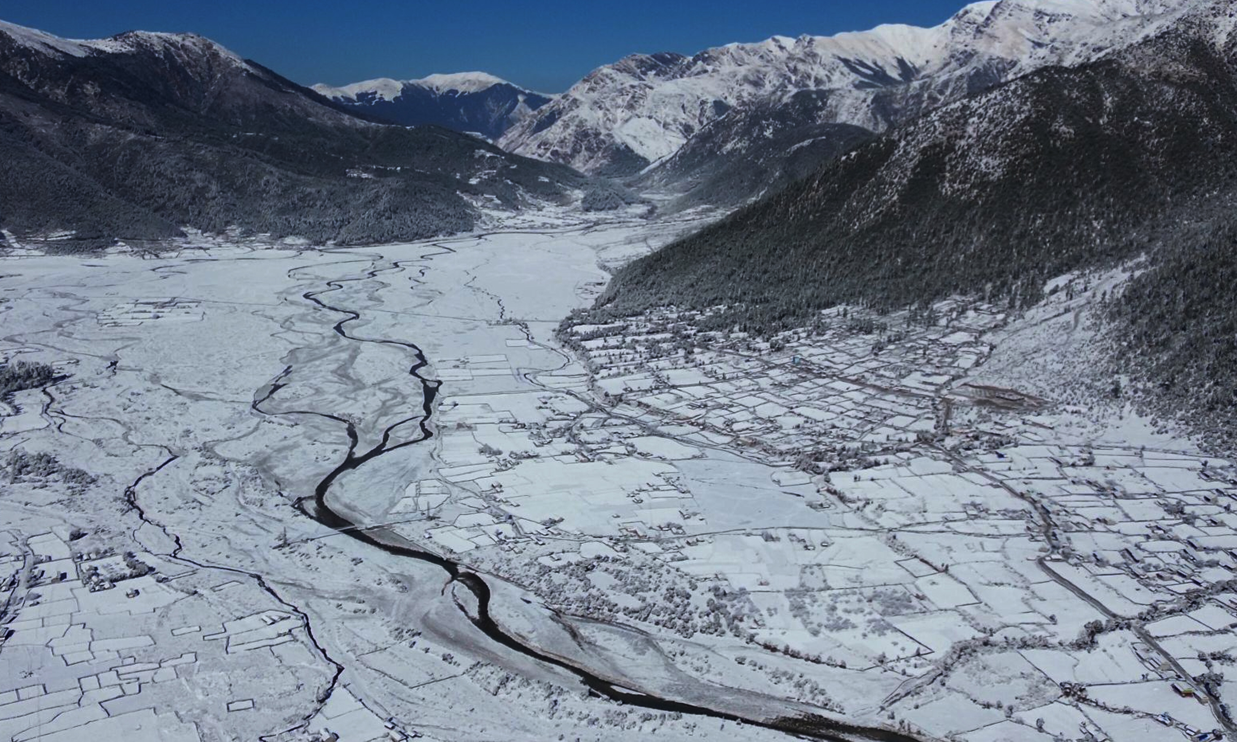 हिमपातले विद्यार्थी बिरामी हुँदा पठनपाठन प्रभावित