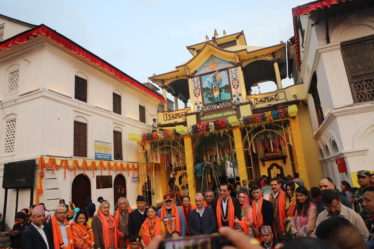 भारतीय सेनाका पूर्व स्थल सेनाध्यक्षहरुद्वारा पशुपति दर्शन (तस्वीरहरू)