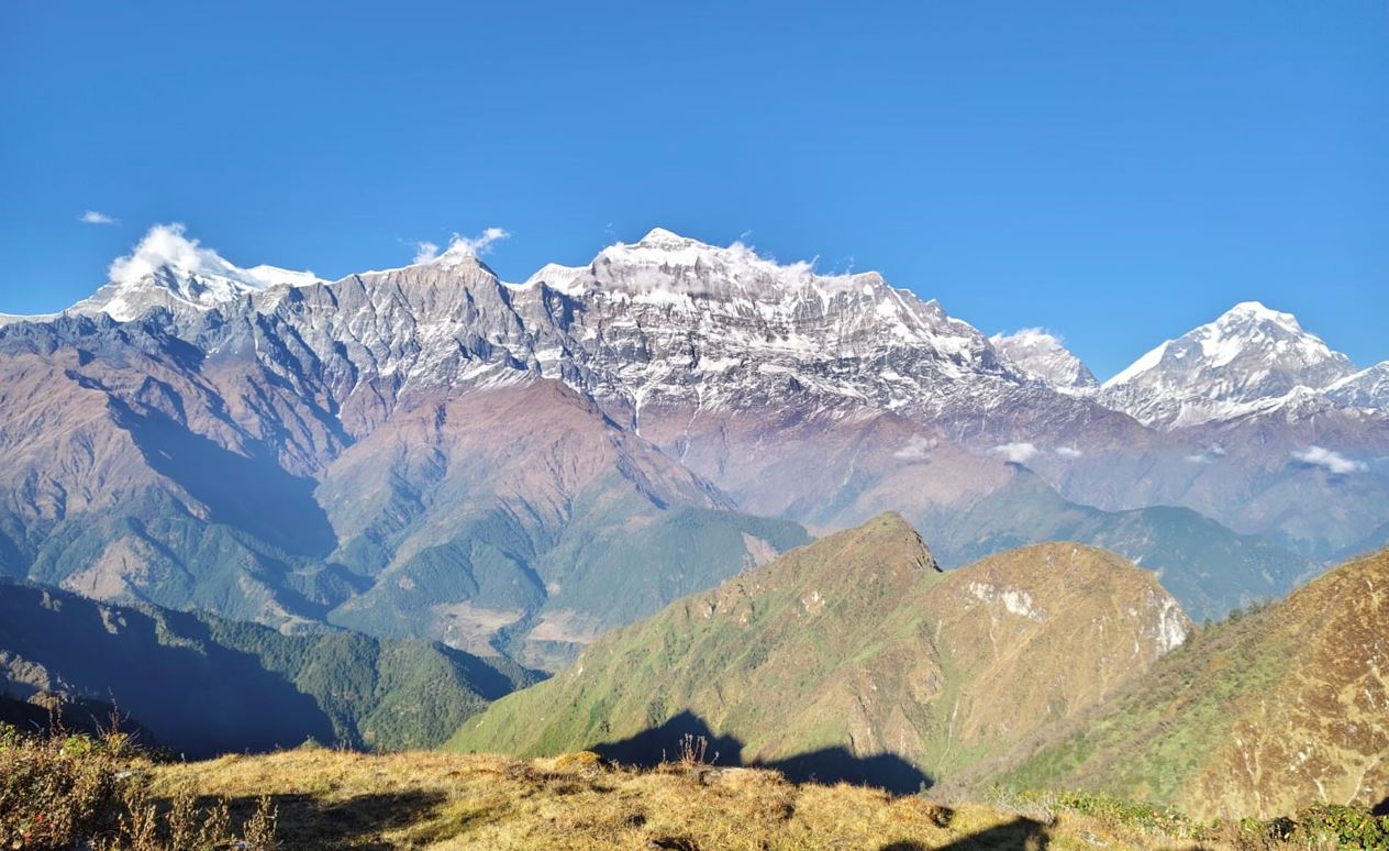 पर्यटक र पूर्वाधारको पर्खाइमा म्याग्दीको रुघाचौर