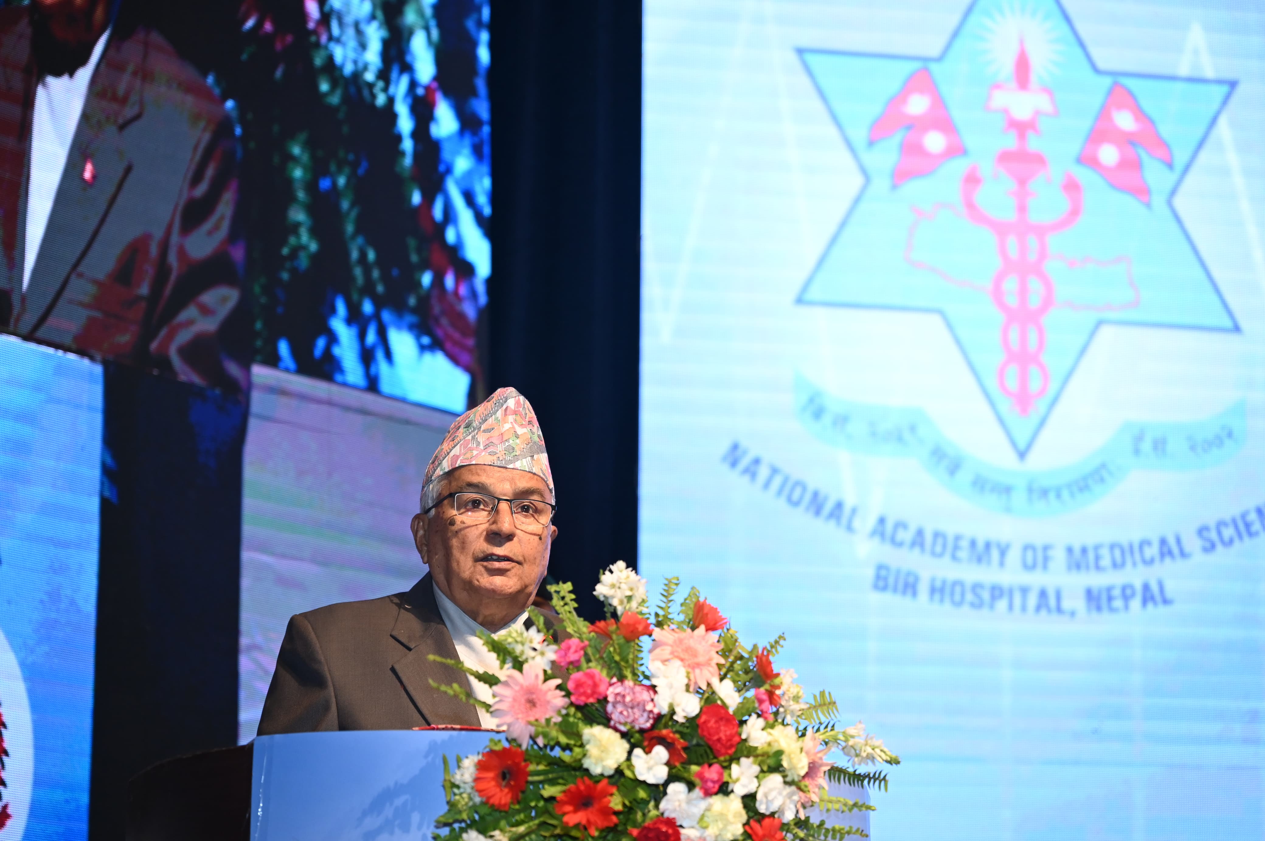 संविधानको भावनाअनुसार नागरिकको स्वास्थ्यमा समान पहुँच पुर्‍याउनु पर्छ : राष्ट्रपति पौडेल