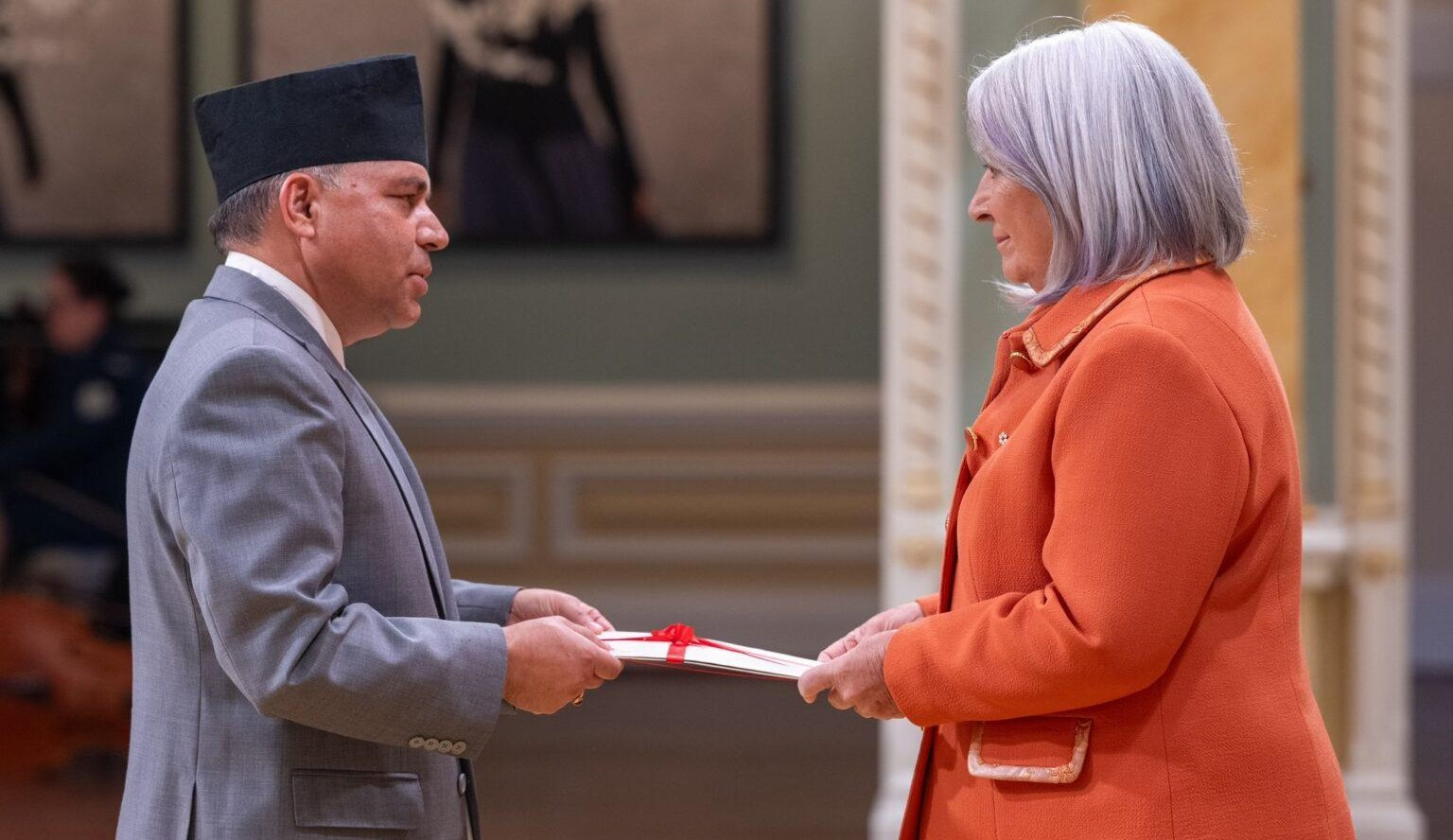 क्यानडाका लागि नेपाली राजदूतद्वारा गभर्नर जनरलसमक्ष ओहोदाको प्रमाणपत्र प्रस्तुत