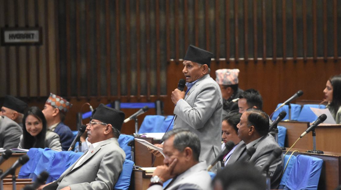 विद्युत् प्राधिकरणको आर्थिक विवरण सार्वजनिक गर्न माओवादी केन्द्रको माग 