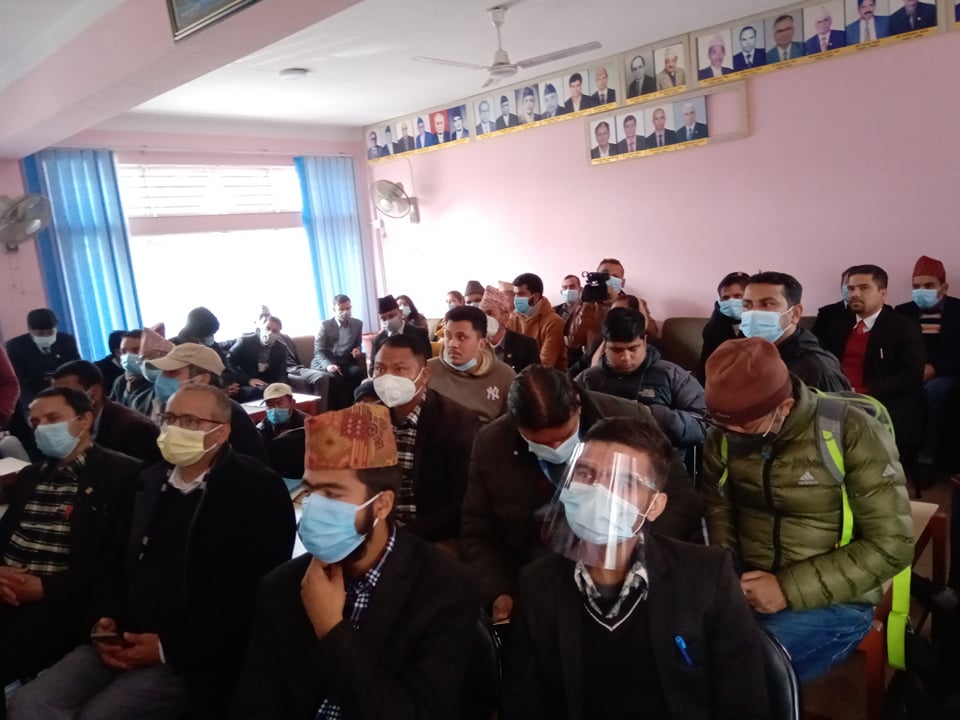 दिनेश त्रिपाठीलाई प्रधानन्यायाधीशको प्रश्न, 'खै मिल्यो त तपाईंहरूको बहस ?