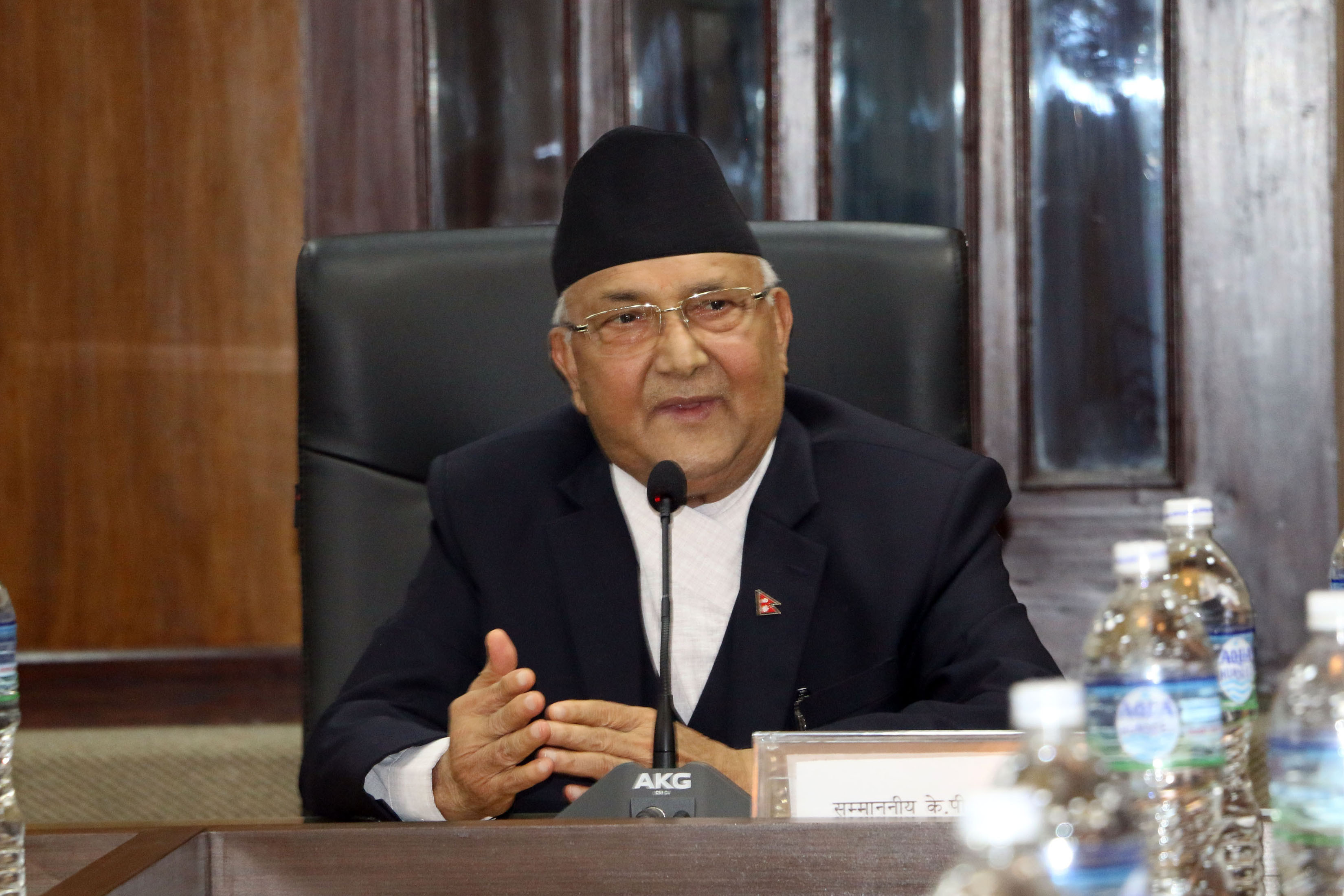 ‘आज बिहान ८ बजे राष्ट्रिय गान गाऔँ, ताली बजाऔँ’
