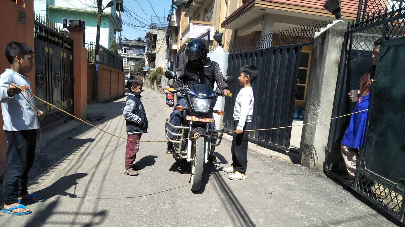 शिवरात्रिका विकृतिः गाँजा, भाङ र गल्लीका डोरी