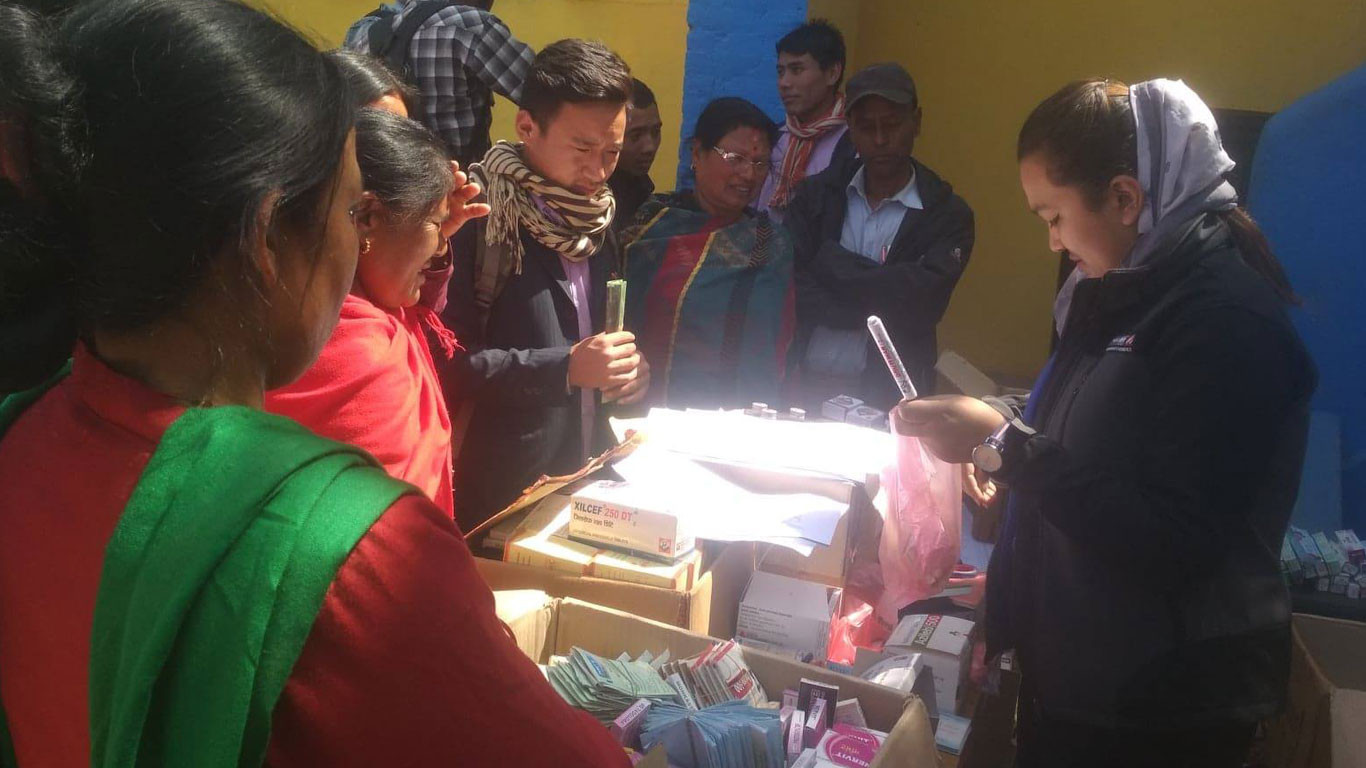 लुभुबासीको निशुल्क स्वास्थ्य परीक्षण