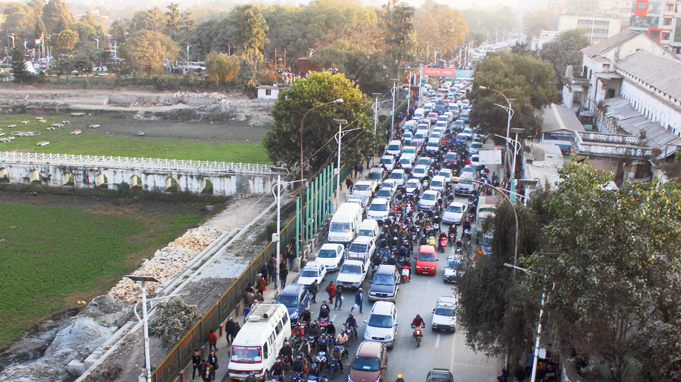 काठमाडौंका एकतर्फी सडक दुईतर्फी बनाइँदै