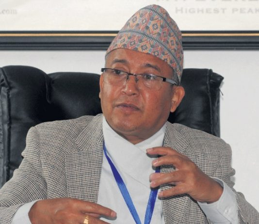 निर्वाचन आचारसंहिता उल्लंघन गर्नेलाई कारबाही गर्ने आयोगको चेतावनी 