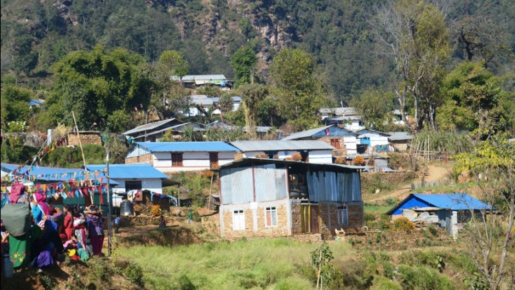 वैदेशिक रोजगारीले रित्तिदै बस्तीहरू, गाउँमा सन्नाटा