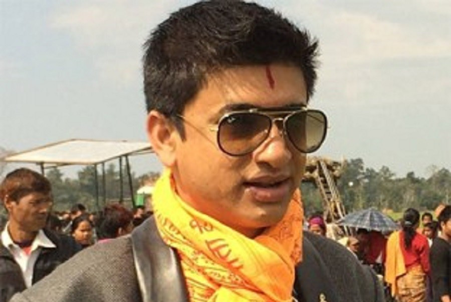 ‘हिम्मतवाली’ का नायक सुदर्शन गौतमविरुद्ध रेड नोटिस जारी