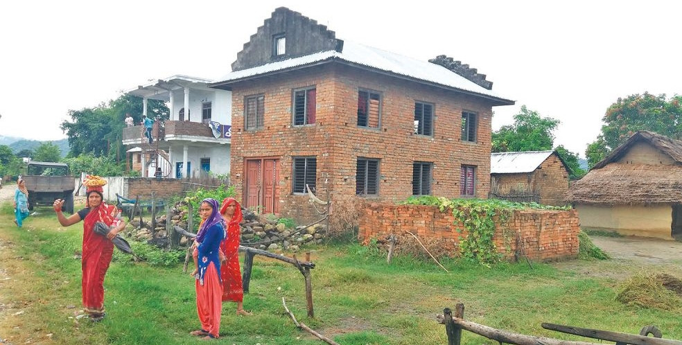 विश्वविद्यालयको १३२६ बिघा कब्जा