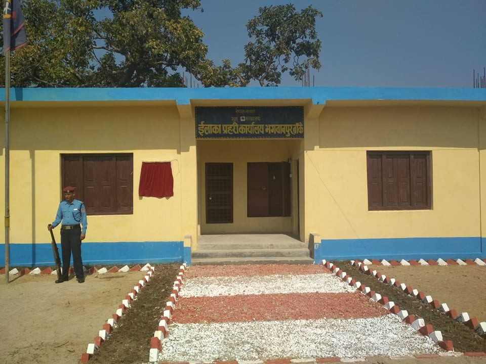 बाँकेमा गए राति ६६ राउन्ड गोली चल्यो, प्रहरी चौकीमा भारतीयबाट ढुंगामुढा