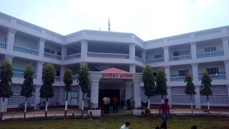 स्रोतसाधन हुँदाहुँदै बिरामीलाई अन्त रेफर गरे अस्पताललाई पाँच लाखसम्म जरिवाना 