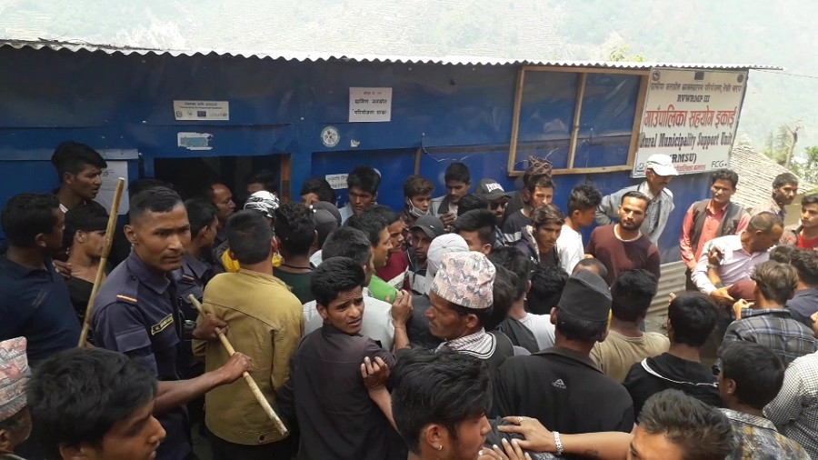 टेन्डर लफडा: निर्माण व्यवसायीमाथि कुटपिट, ६ जना घाइते