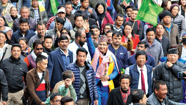 भारतमा सत्तारुढ भाजपाका सांसदले लिए नेपालीमा शपथ