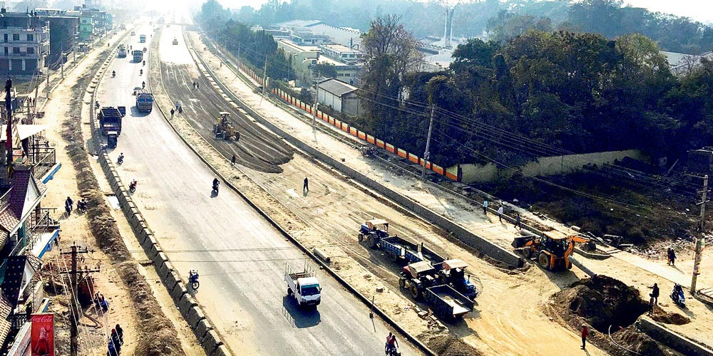 पथलैया–वीरगन्ज सडक : निर्माण सम्पन्न नहुँदा अस्तव्यस्त