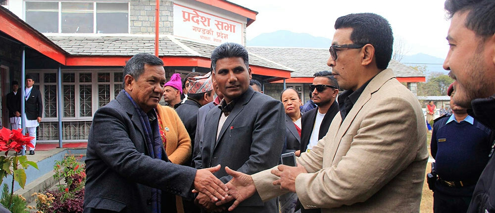 नेकपा प्रवेश गर्दै ‘दीपक मनाङे’