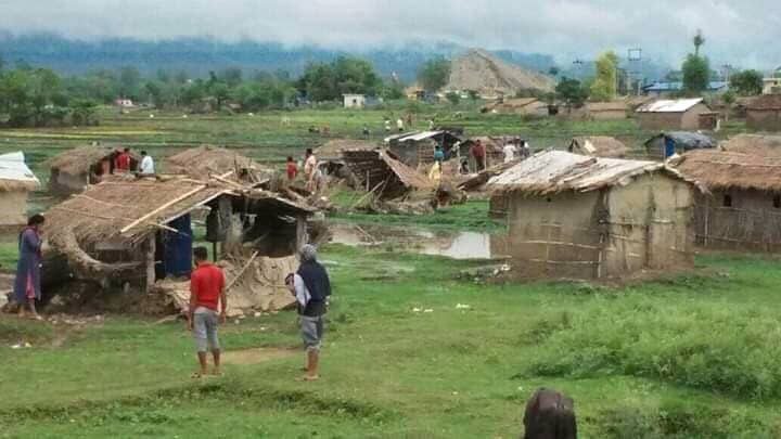 सुकुमबासी बस्तीमा 'गुन्डाराज', माओवादी नेताले बसाले, उनैले उठीबास लगाए