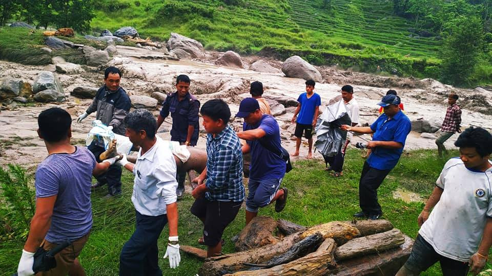 लमजुङ र बाग्लुङमा खोलाले बगाएर ९ जनाको मृत्यु