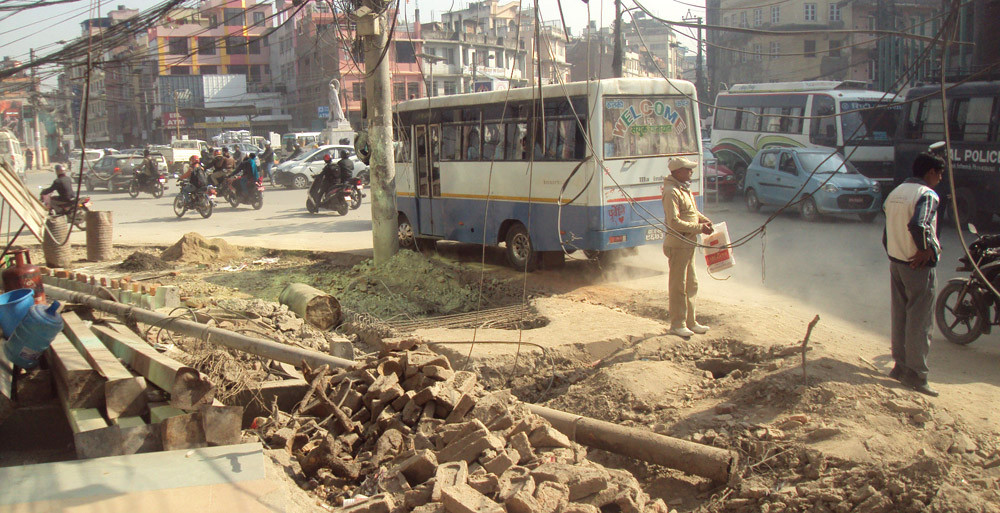 सबै नाकाको सडक अवस्था दर्दनाक