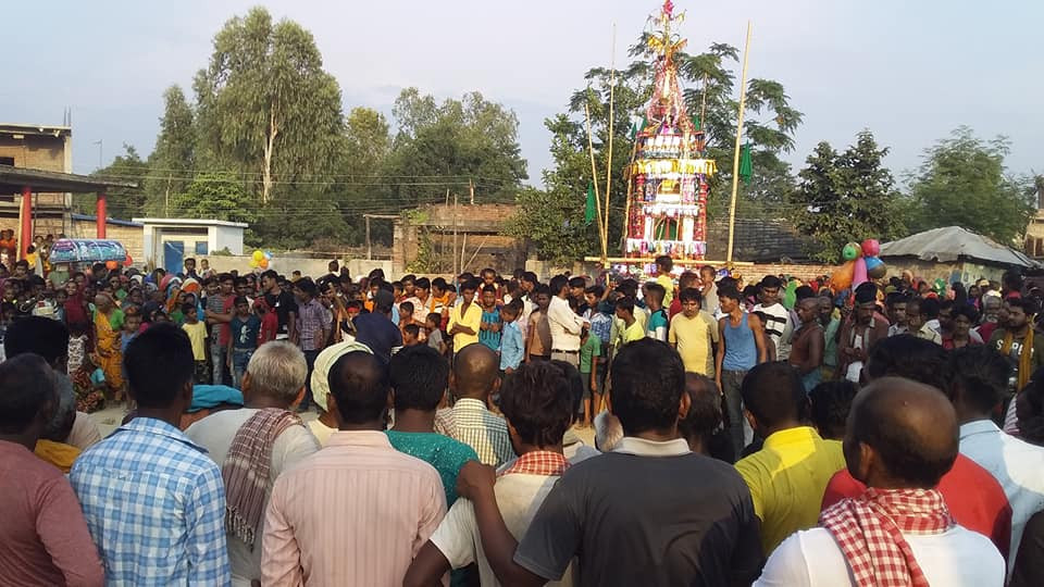 मुस्लिम समुदाय ताजिया मेला मनाउँदै