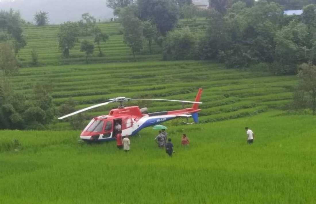 काभ्रेमा अवतरण गरिएका हेलिकाेप्टर साढे ८ घण्टापछि काठमाडौंमा