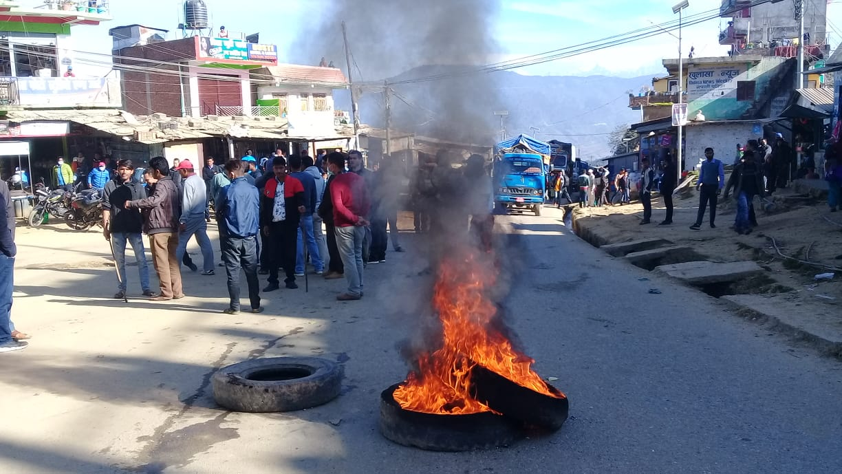 केसीलाई काठमाडौं पठाउने प्रशासनको तयारी, डडेल्धुरा अस्पतालमा व्यापक सुरक्षाकर्मी