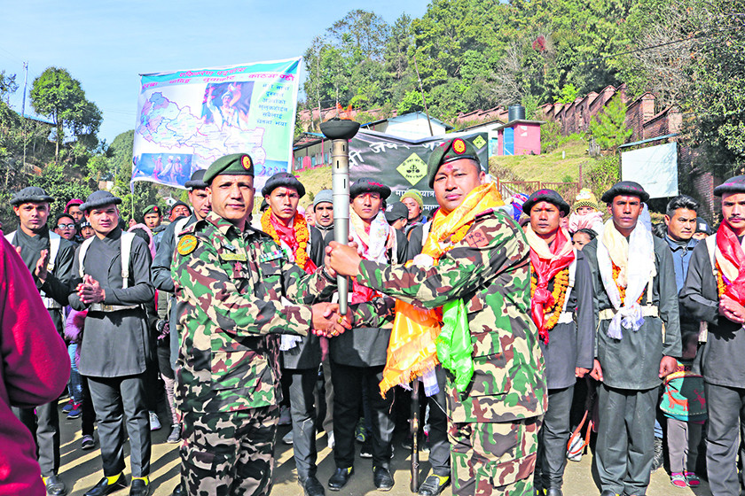 पृथ्वीपथ छिचोल्दै राजधानीमा सेना