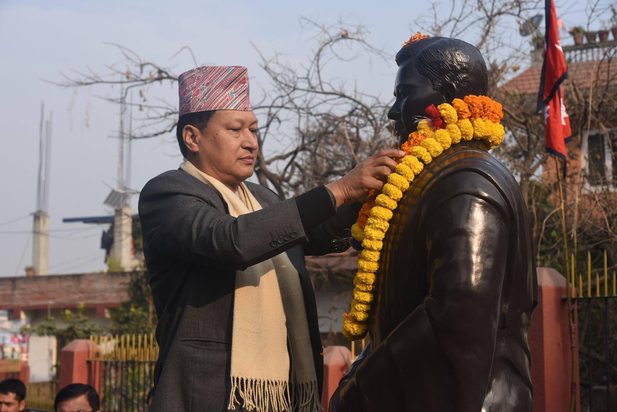 धर्मभक्तको पूर्ण कदको शालिक अनावरण