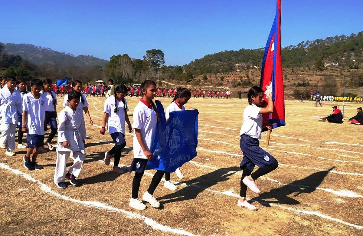 अमरगढीस्तरीय राष्ट्रपति रनिङ शिल्ड सुरु (फोटो फिचरसहित)