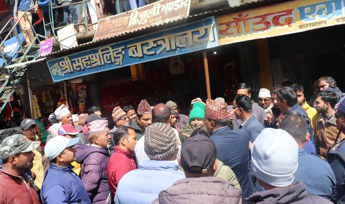 डडेल्धुरा उवासंघका अध्यक्षलाई पक्राउ गरी कारबाही गर्न माग
