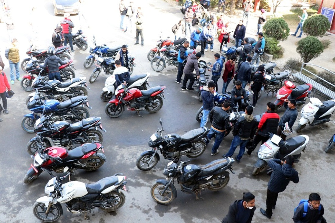 लकडाउनको अवज्ञा गर्ने ५ सयभन्दा बढी सवारी साधन नियन्त्रणमा