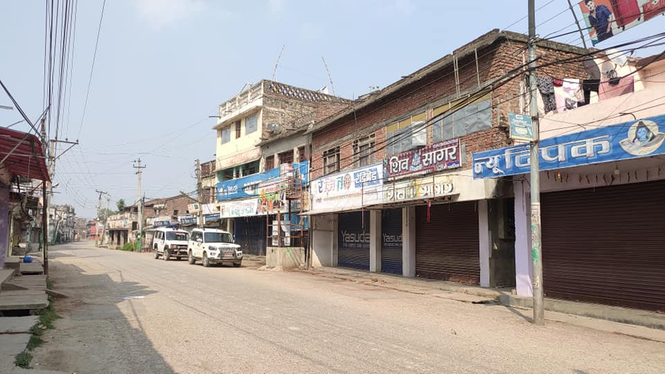 ‘लकडाउन’ पालना नभएपछि रौतहटमा ‘सटडाउन’