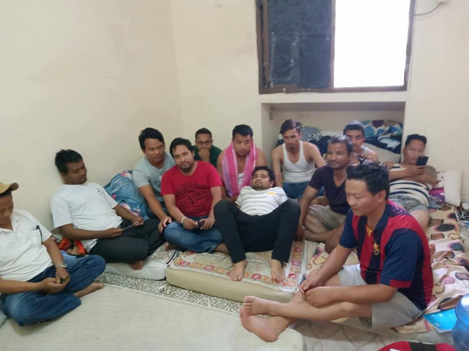 रोजगारीका लागि यूएई पुगेका २९ जना कामदार २ सातादेखि अलपत्र