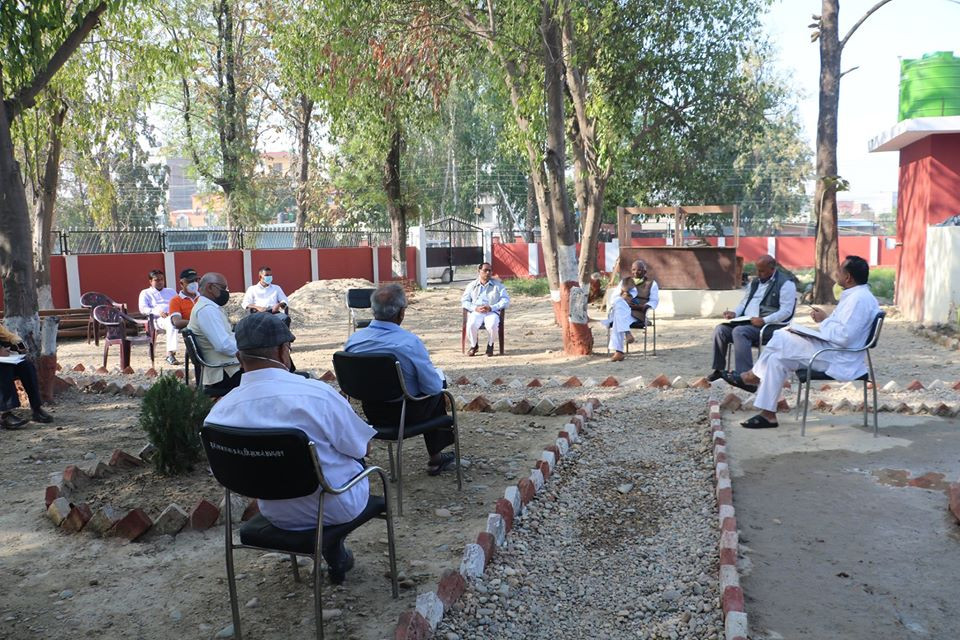 कोरोना नियन्त्रणका लागि नीति निर्माणको जिम्मा विज्ञलाई