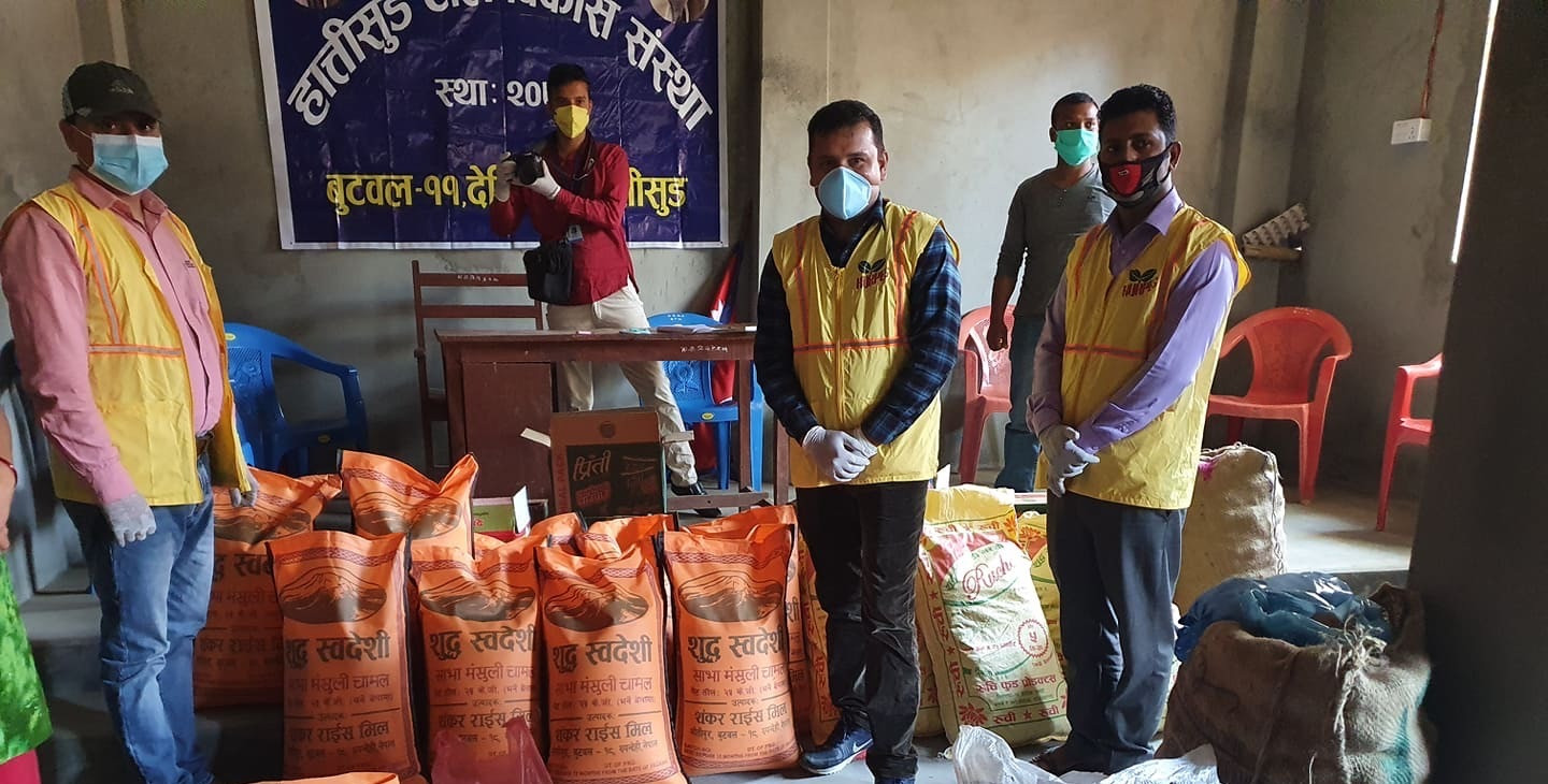 शान्ति समाजद्वारा सुकुम्बासी परिवारलाई राहत सामग्री वितरण