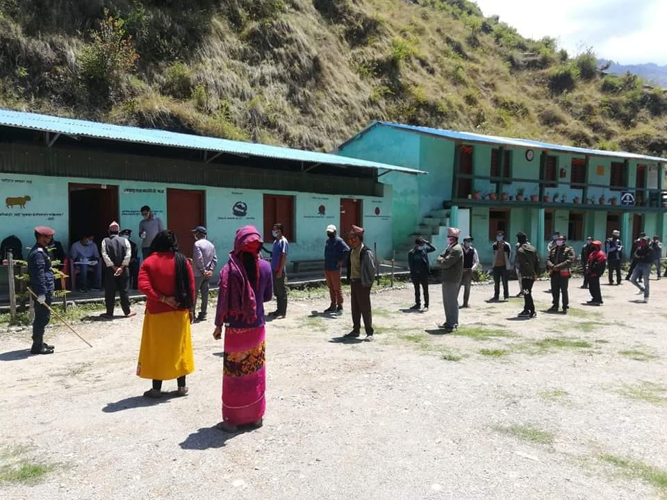काेराेना परीक्षण : बझाङमा ७ सय ५३ जनाको रिपाेर्ट नेगेटिभ, आज १ सय ४ जनाको आरडीटी