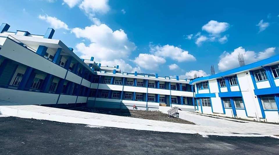 सुर्खेत अस्पतालमा उपचाररत ३१ कोरोना संक्रमित निको भए, आज घर जाँदै 