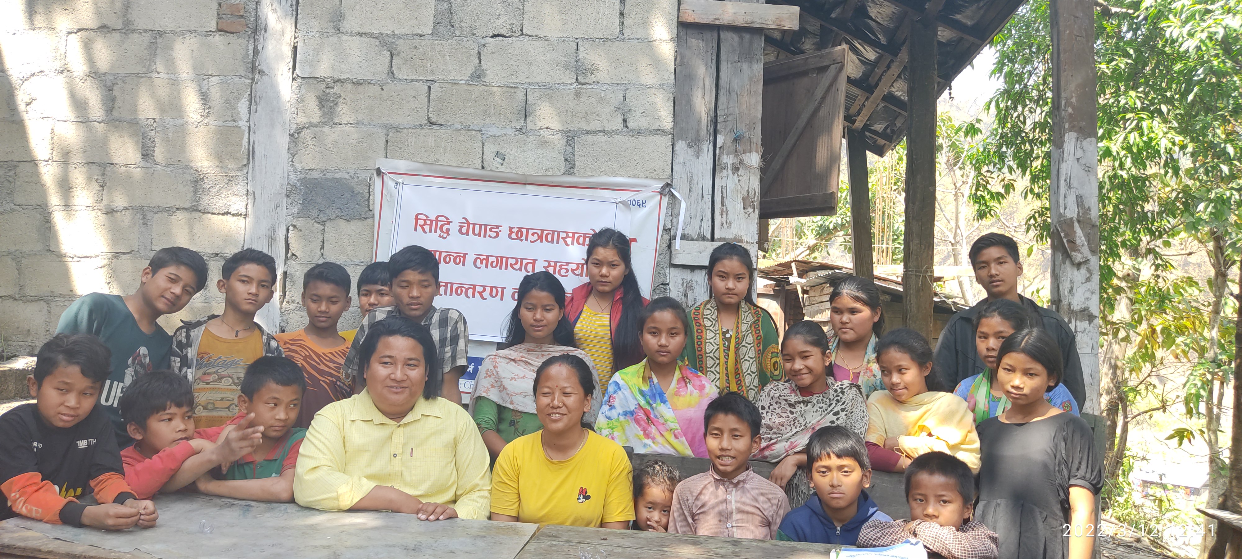 घाटाको काम भन्दै परिवारजनले छोडे तर उनीहरूले चेपाङ बालबालिकाका लागि खोलेको छात्रवास छाेडेनन्