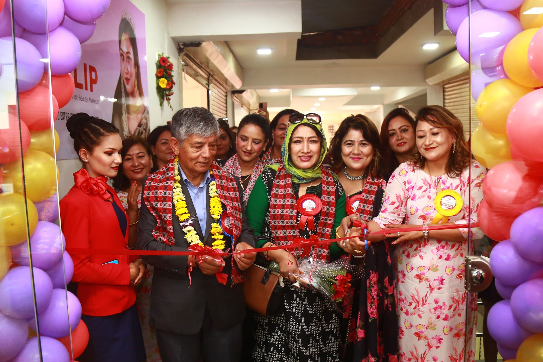 टुलिप युनिसेक्स सलुन एण्ड हेयर ब्यूटी मेकअप स्टुडियो सञ्चालनमा