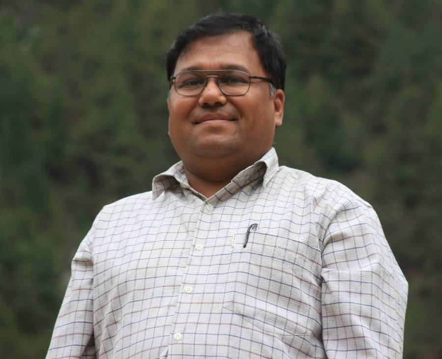 स्वास्थ्य सेवा विभागको महानिर्देशकको जिम्मेवारी डा. सिंहलाई