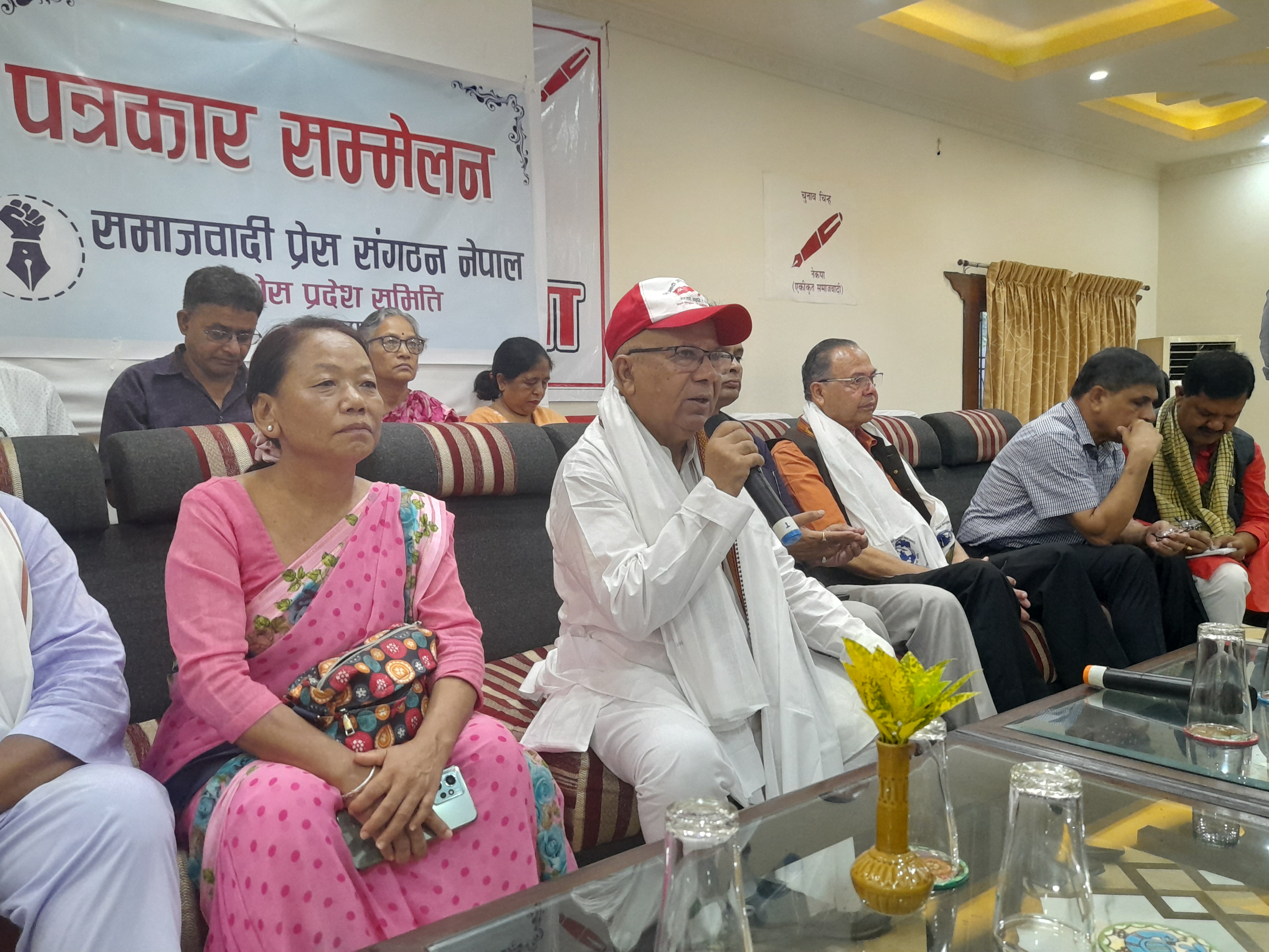 परिर्वतन विरोधीको उक्साहटमा धार्मिक सद्भाव बिथोलियाे : अध्यक्ष नेपाल