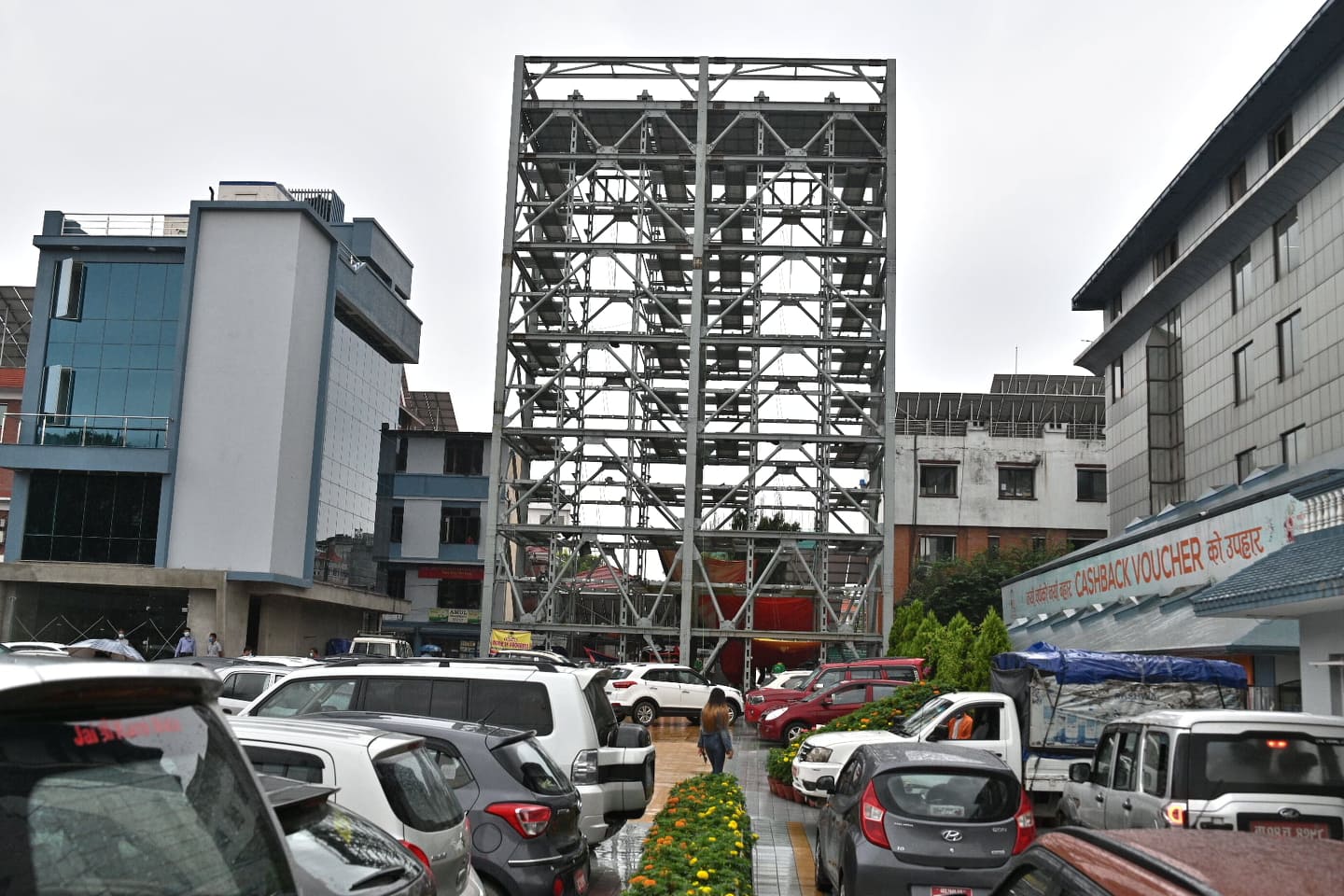 दसैँअगावै सञ्चालनमा आउने भयो नेपालकै पहिलो भर्टिकल पार्किङ 