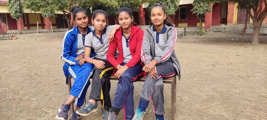 सामुदायिक विद्यालयबाट प्रदेश २ को हक्की टिममा ५ छात्राहरू छनाेट  