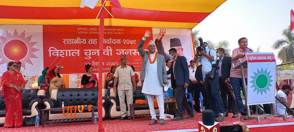 धनगढी पुगेर ओलीले भने– चुनावपछि सत्ता गठबन्धन टुट्छ 